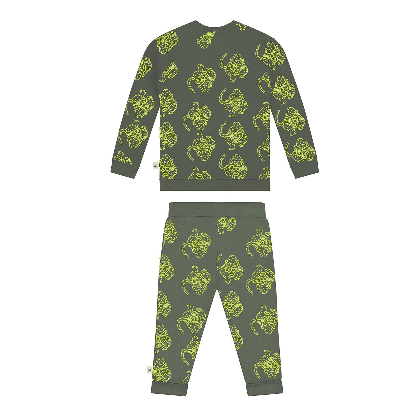 'Camping Magical Leopard' All Over Print Set in Balsam Green kleur