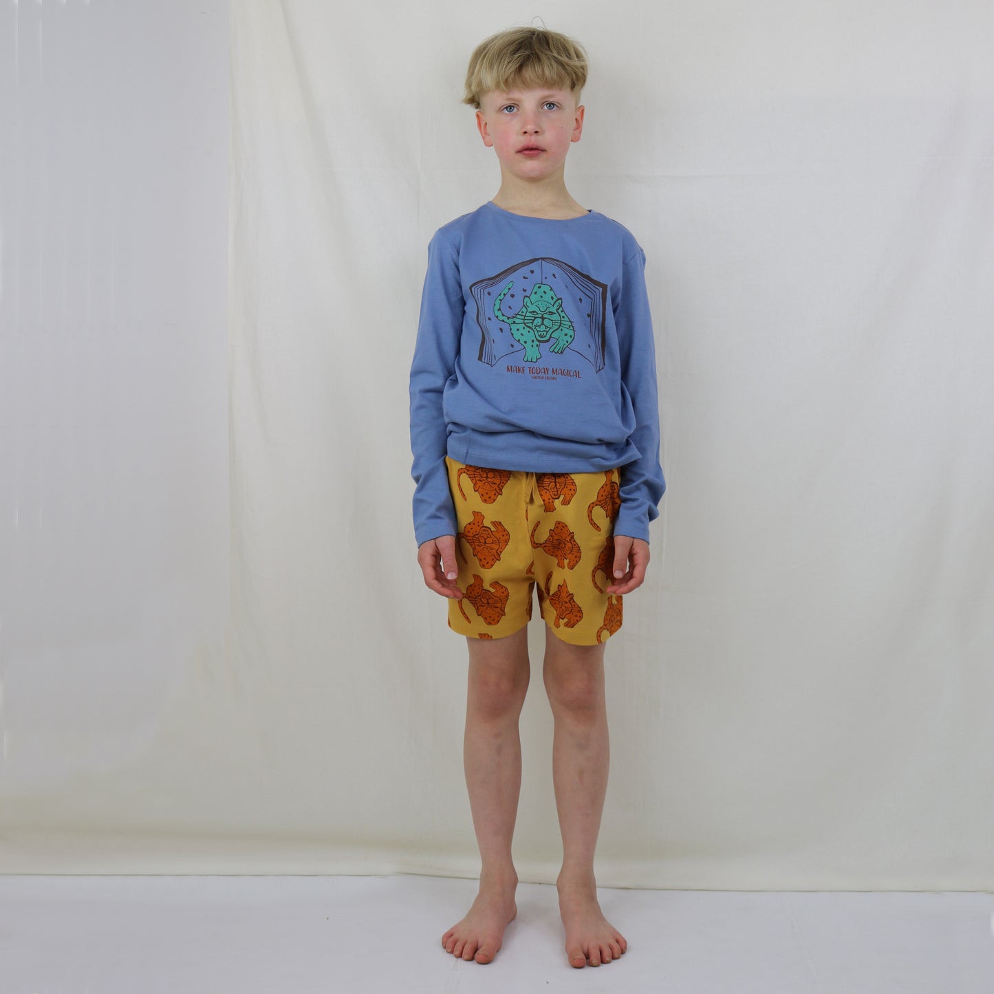 Magische Unisex-Shorts mit Leoparden-Allover-Print