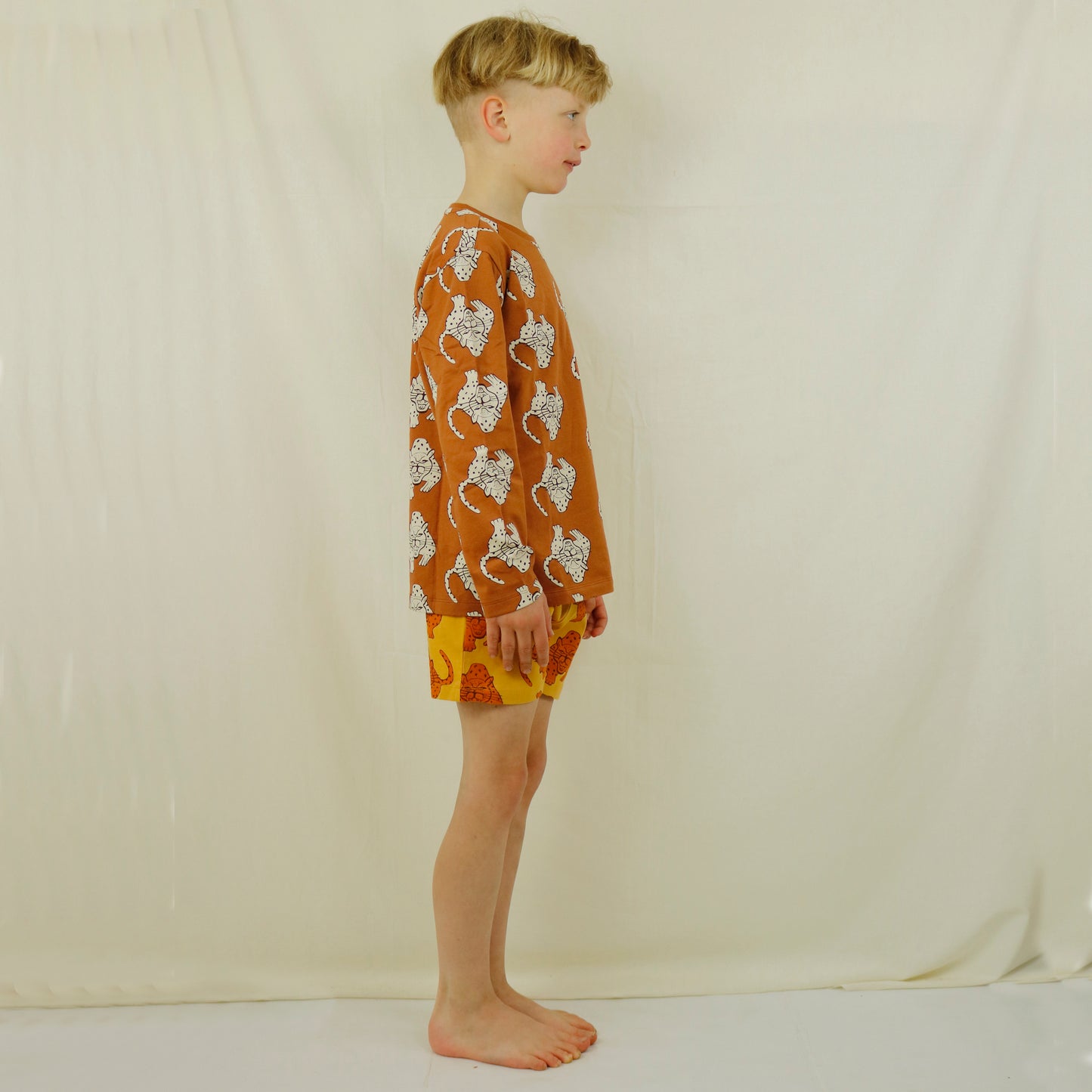 Magische Unisex-Shorts mit Leoparden-Allover-Print
