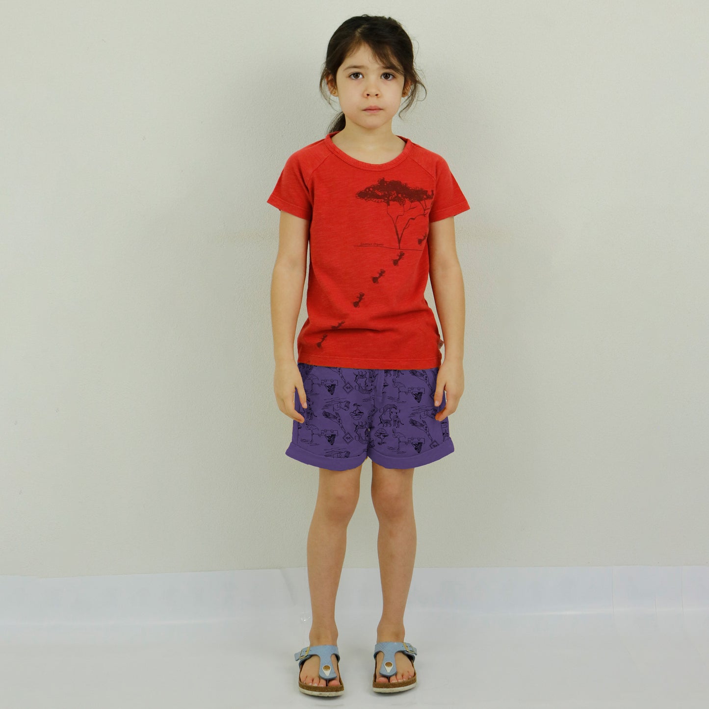 'Acaciaboom in Safari' rood T-shirt met korte mouwen