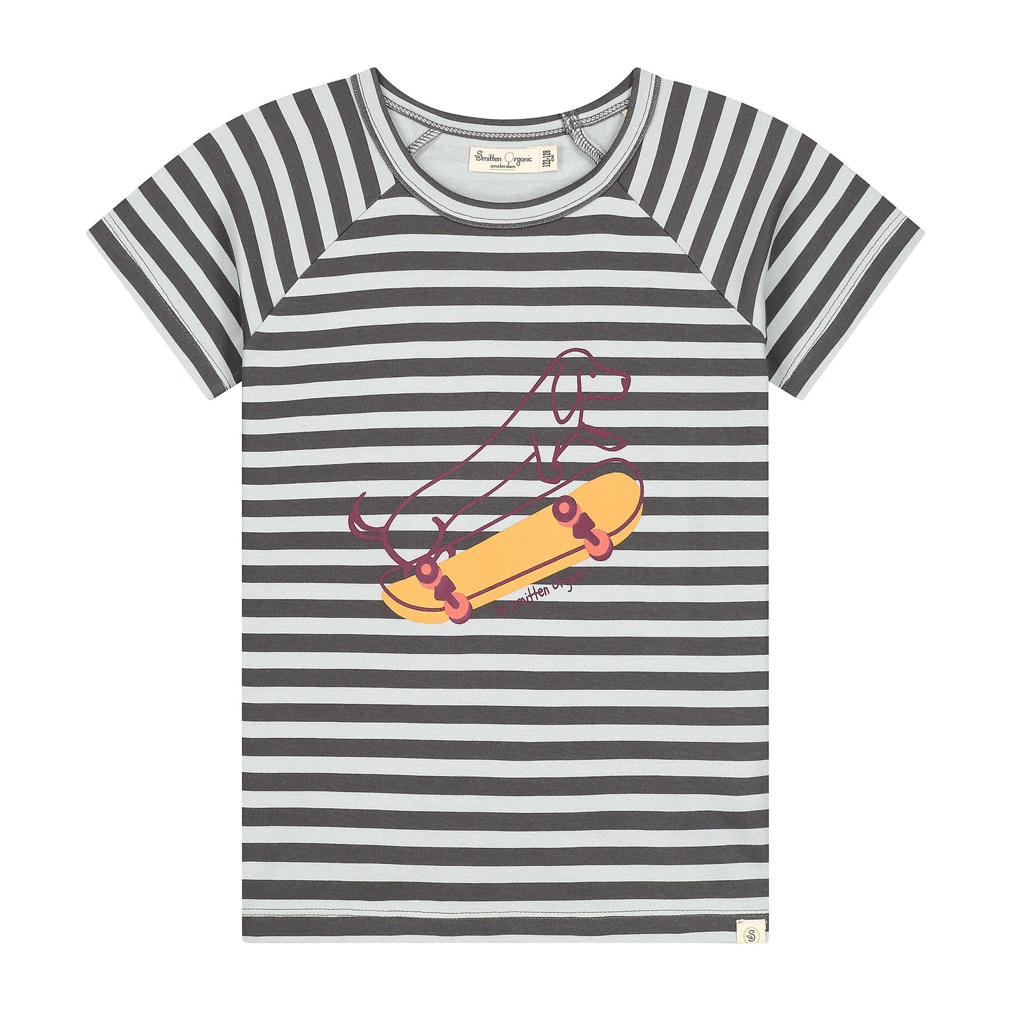 Billy met skateboardprint op gestreept T-shirt met korte mouwen