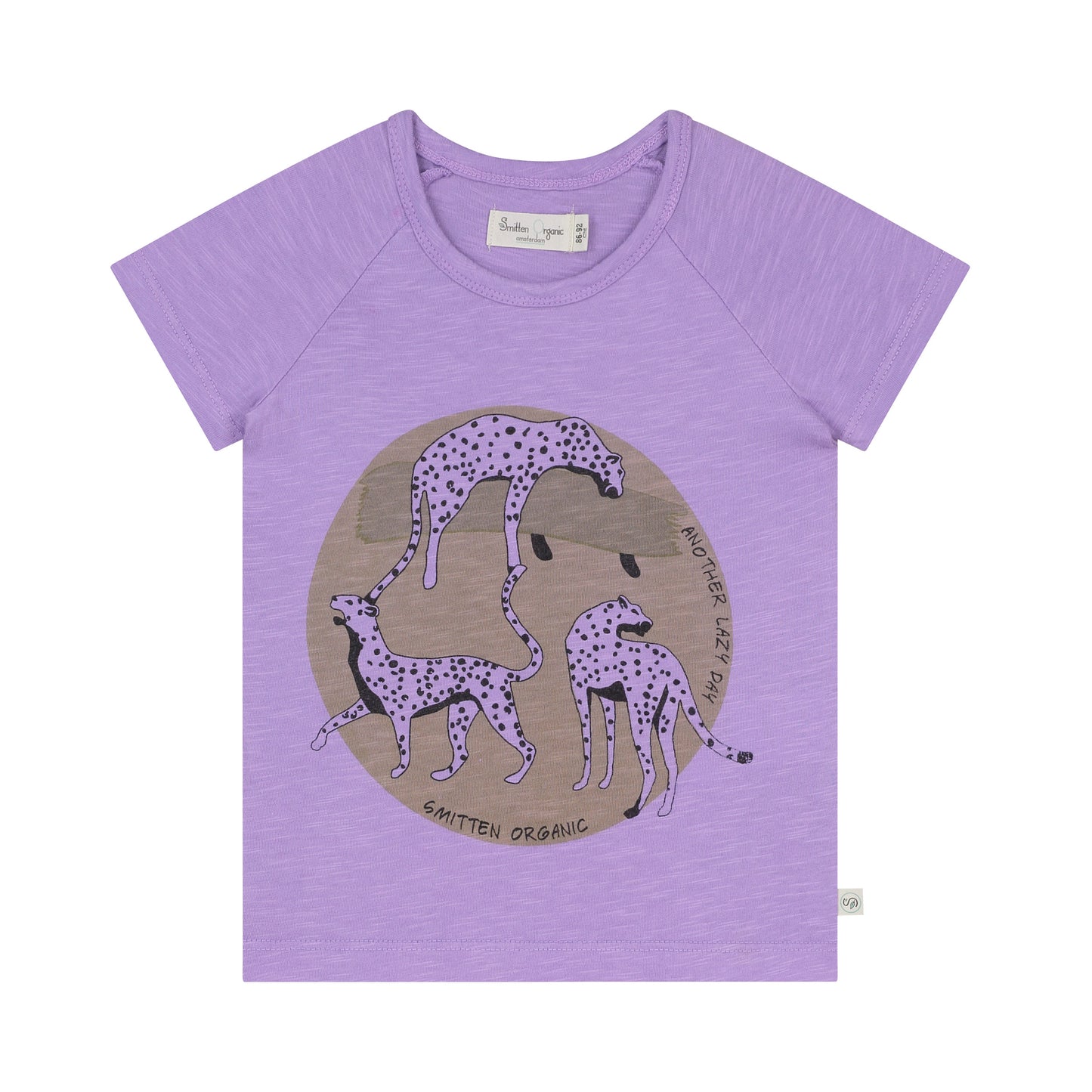 Leap of leopard lying at acacia tree short sleeve purple T-shirt