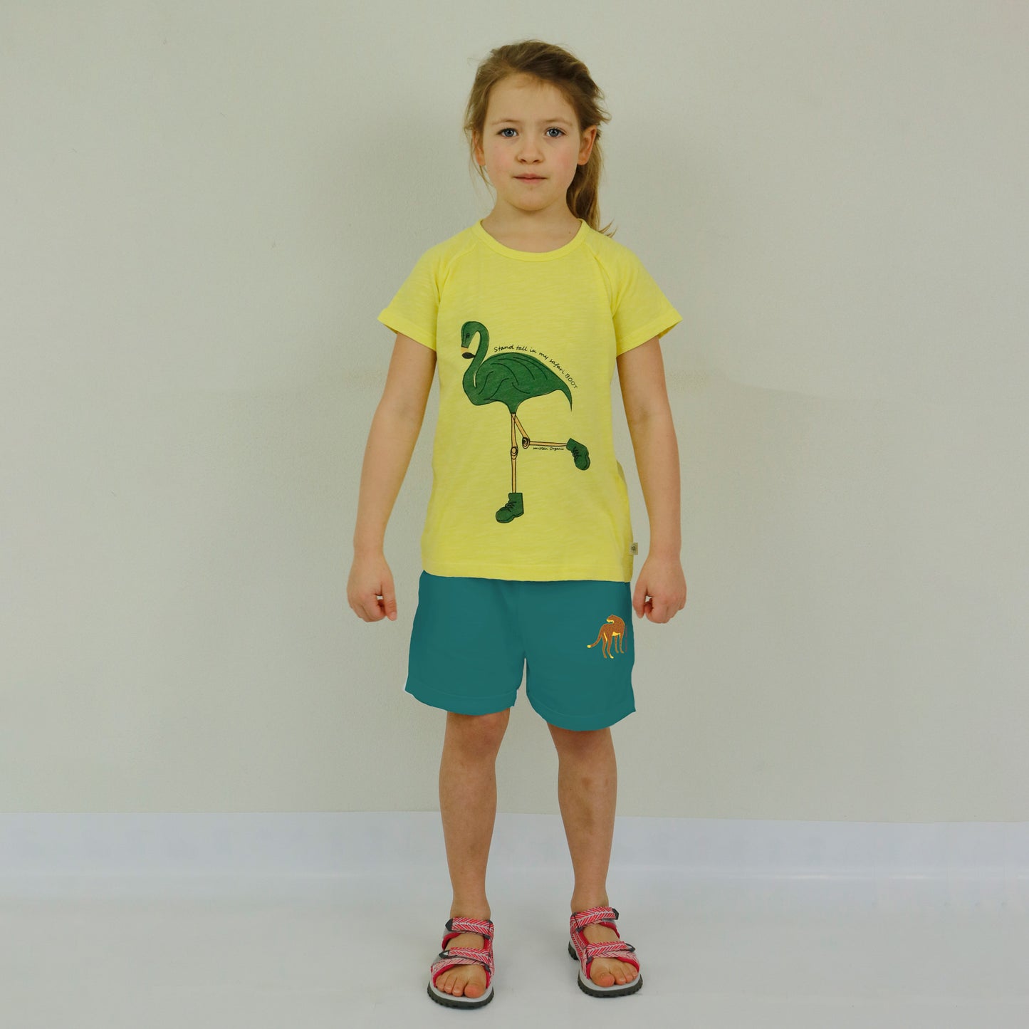Safari flamingo guide short sleeve yellow T-shirt